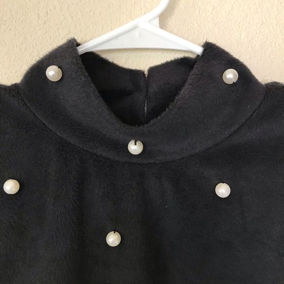 Urban Outfitters Audrey Cropped Pearl Sweater - Picture 6 of 10